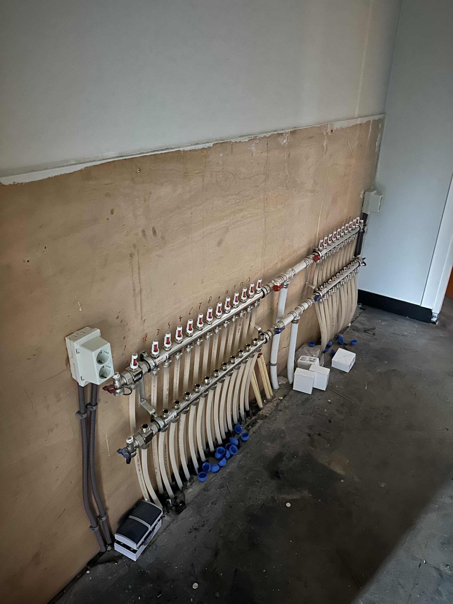 Grote verdeler vloerverwarming